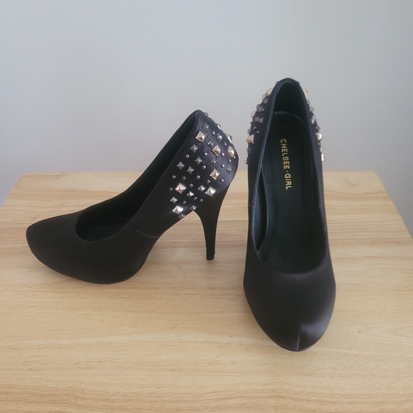 COPY - Chelsee Girl Heels - Picture 3 of 6